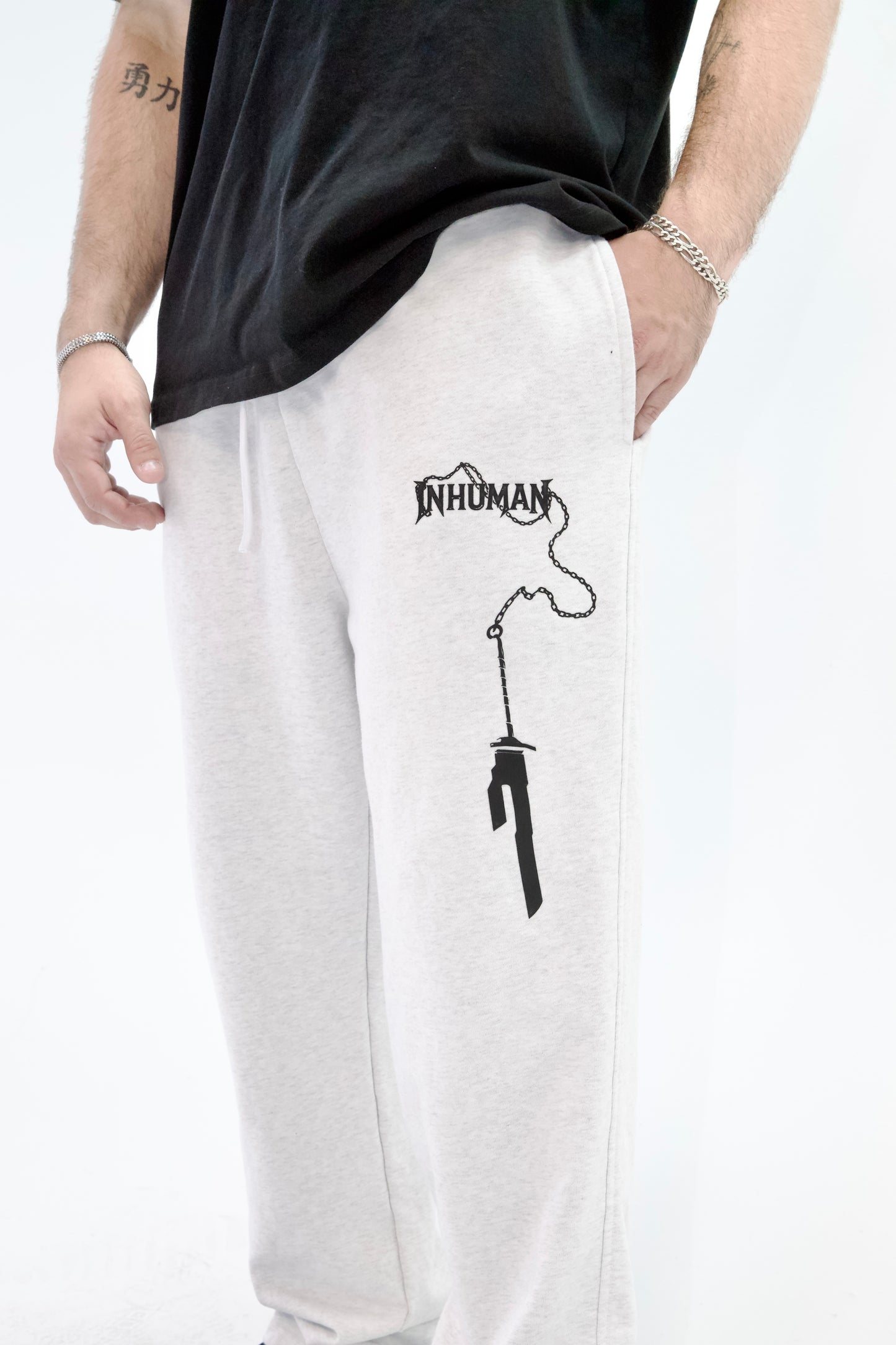 INVERTED SPEAR PANTS