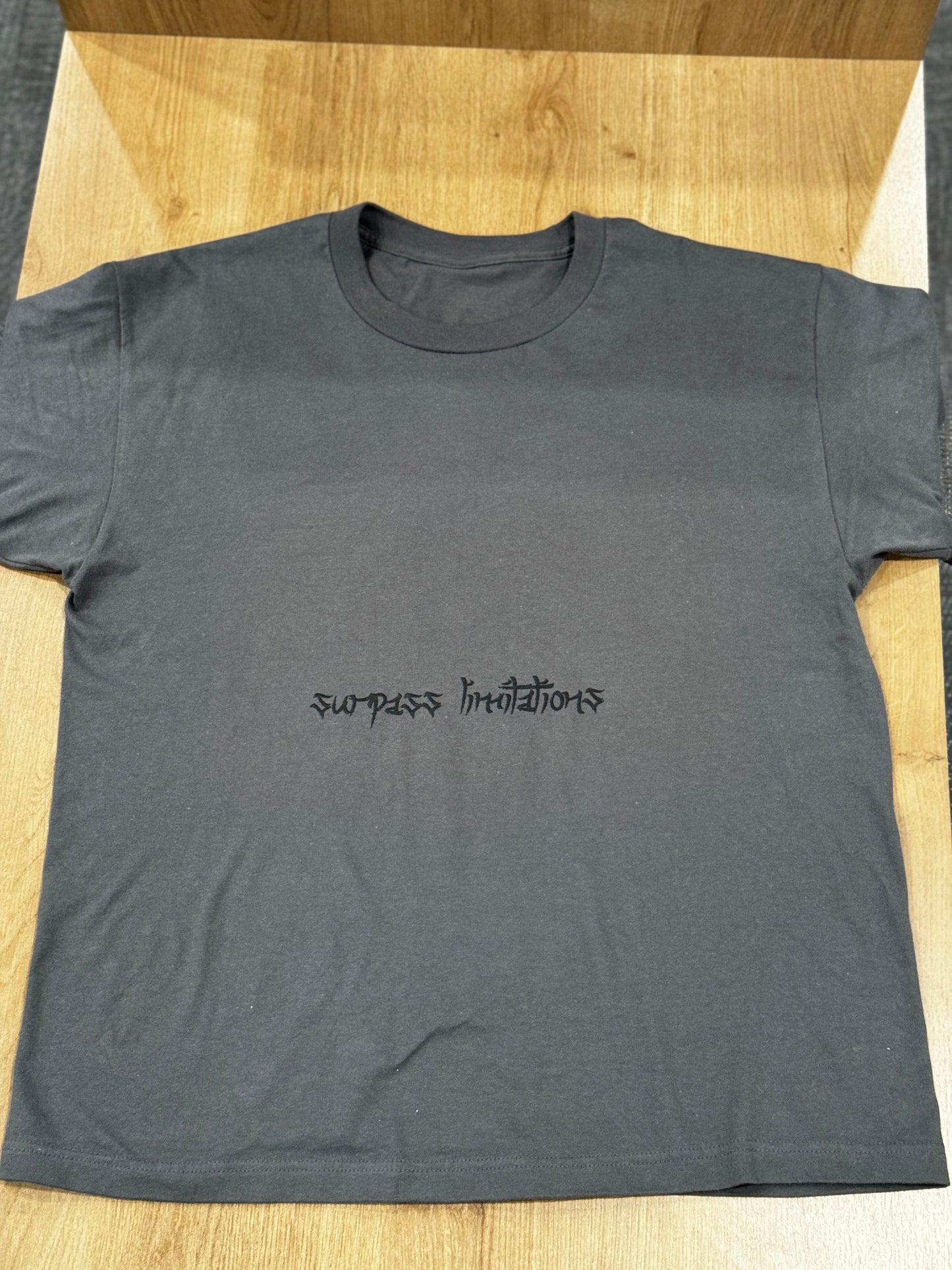 BAKI INHUMAN PREMIUM TEE